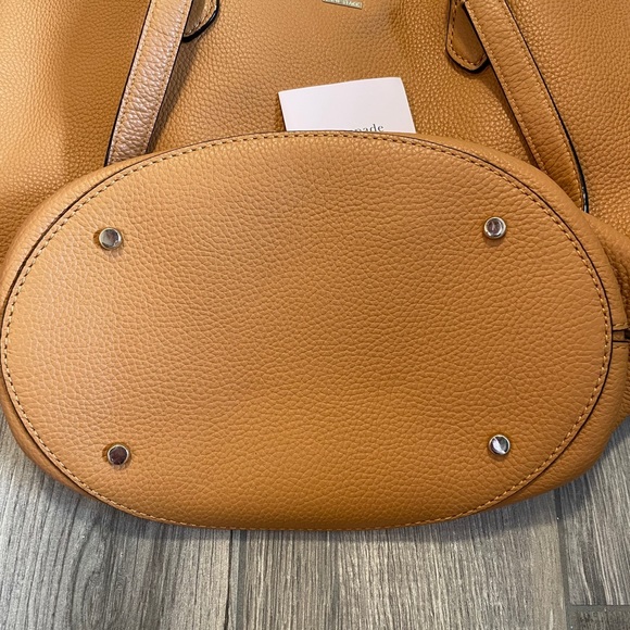 Authentic Kate Spade over the shoulder bag - Picture 2 of 6